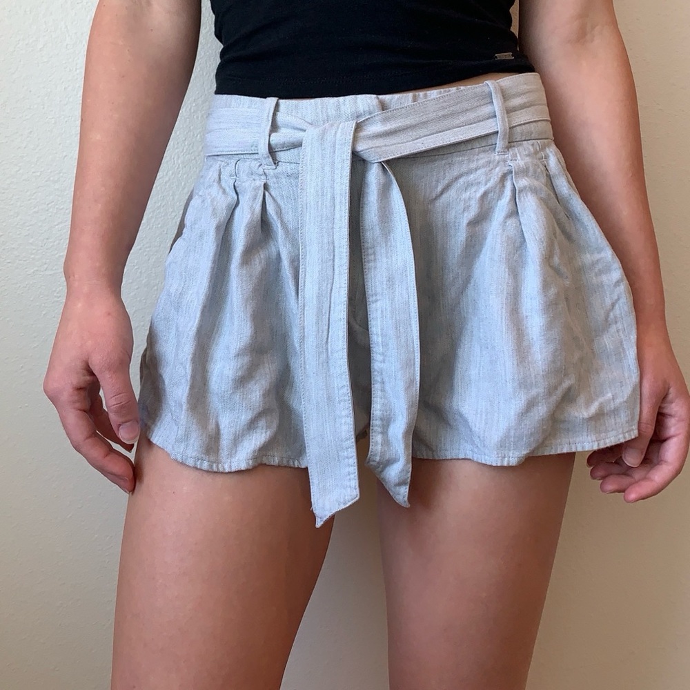 🌸3/$10 Talula Flowy Belted Shorts (Size 00) - Picture 1 of 7
